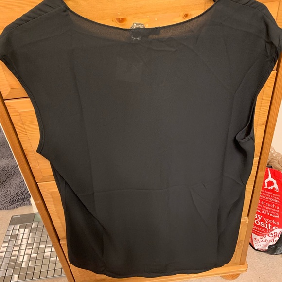 NWT Black Shinestar Short Sleeve Top - Picture 2 of 3